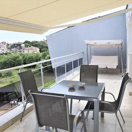 Emberli Penthouse * Lozenets